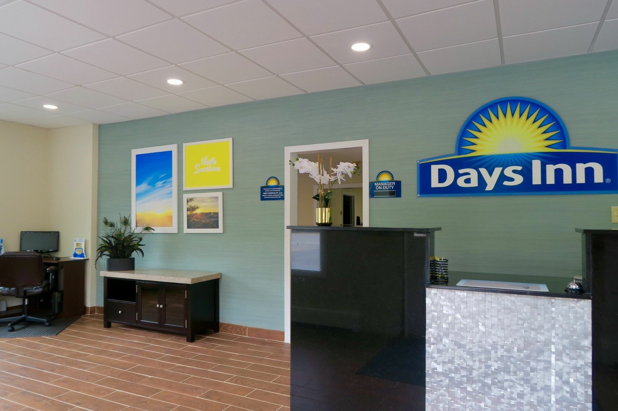 Days Inn By Wyndham Lincoln Exteriér fotografie