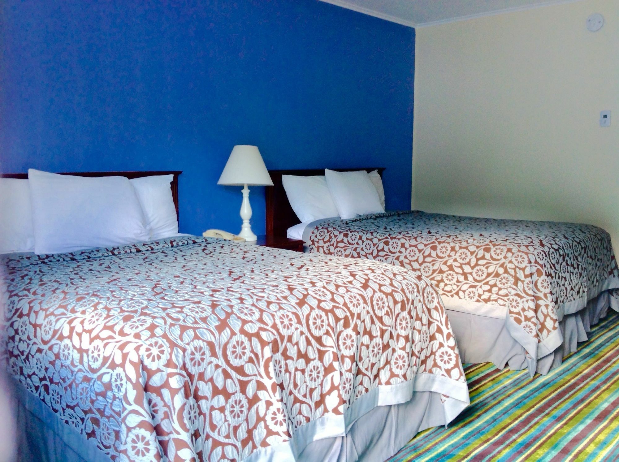 Days Inn By Wyndham Lincoln Exteriér fotografie